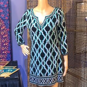 STUNNING WHITE HOUSE BLACK MARKET DRESS/ TUNIC